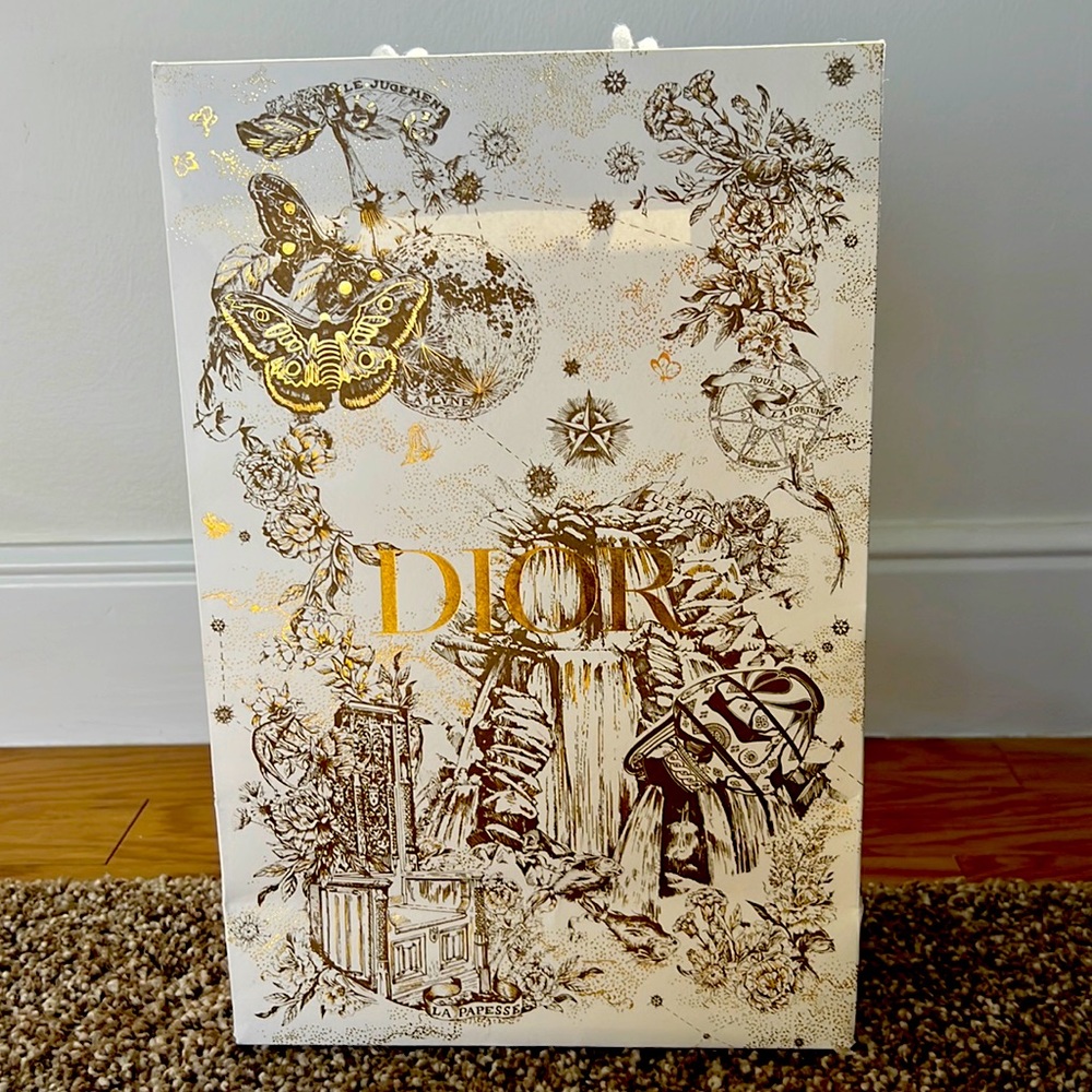 Authentic Limited Edition Dior Holiday Gift Bag (small damage in pics)